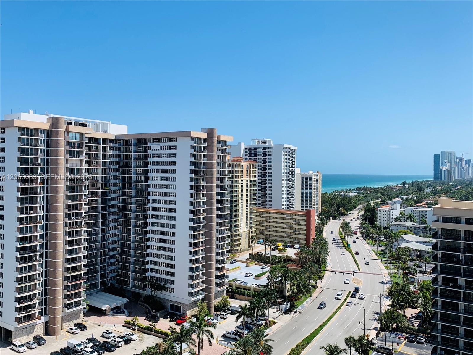 1985 S Ocean Drive 18N — photo 2