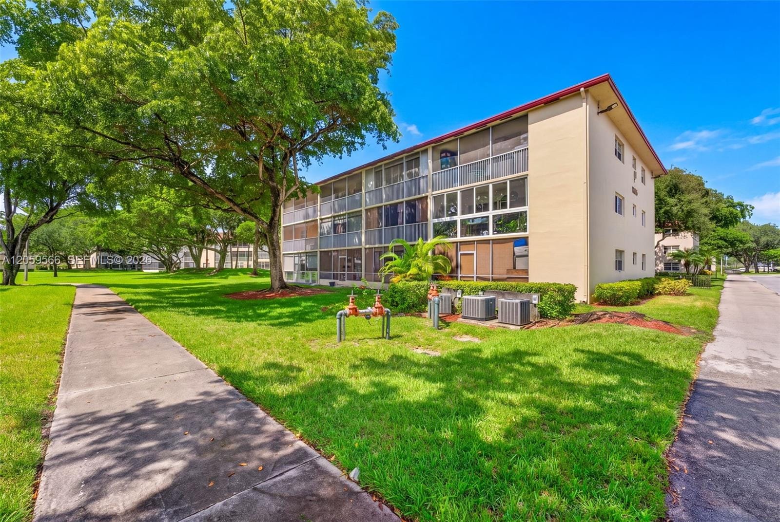 13350 SW 1st Street 103P, Pembroke Pines, FL 33027 photo 16