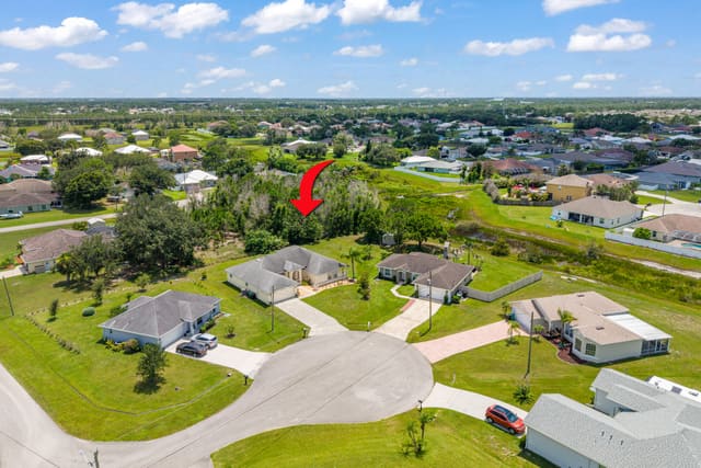 5758 Benbow Court, Port St. Lucie, FL 34986