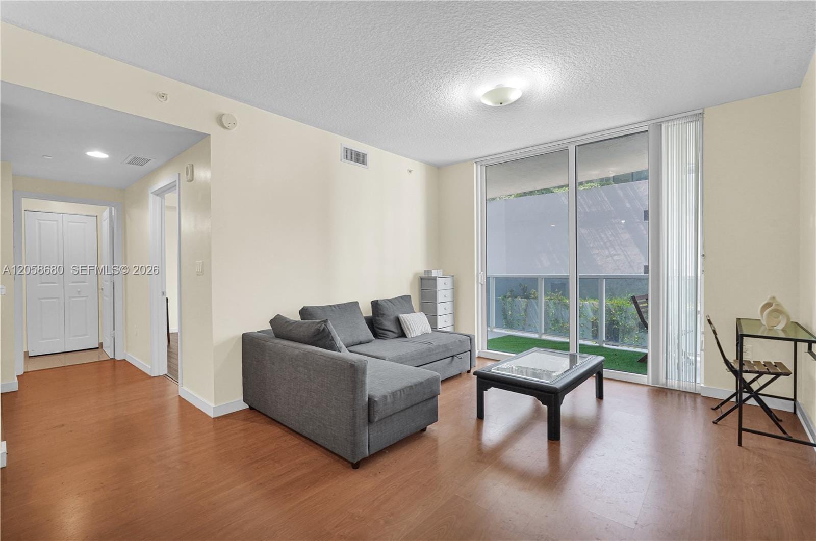 601 NE 23rd Street 901 — photo 3