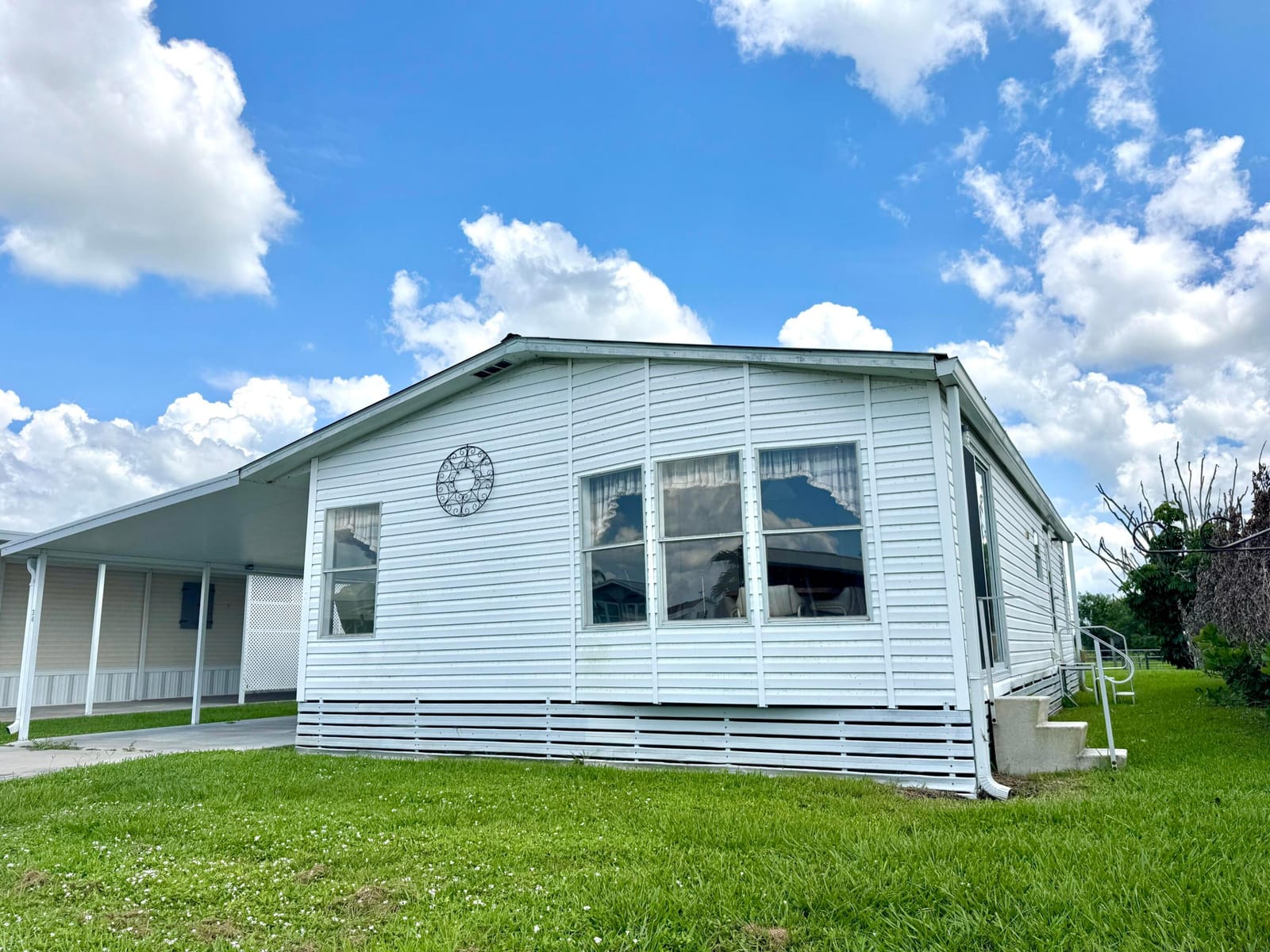1601 US HIGHWAY 441 SE 34, Okeechobee, FL 34974 photo 2