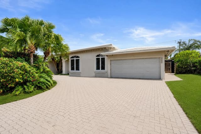 2756 NE 35th Street, Coral Ridge Country Club, Fort Lauderdale, FL