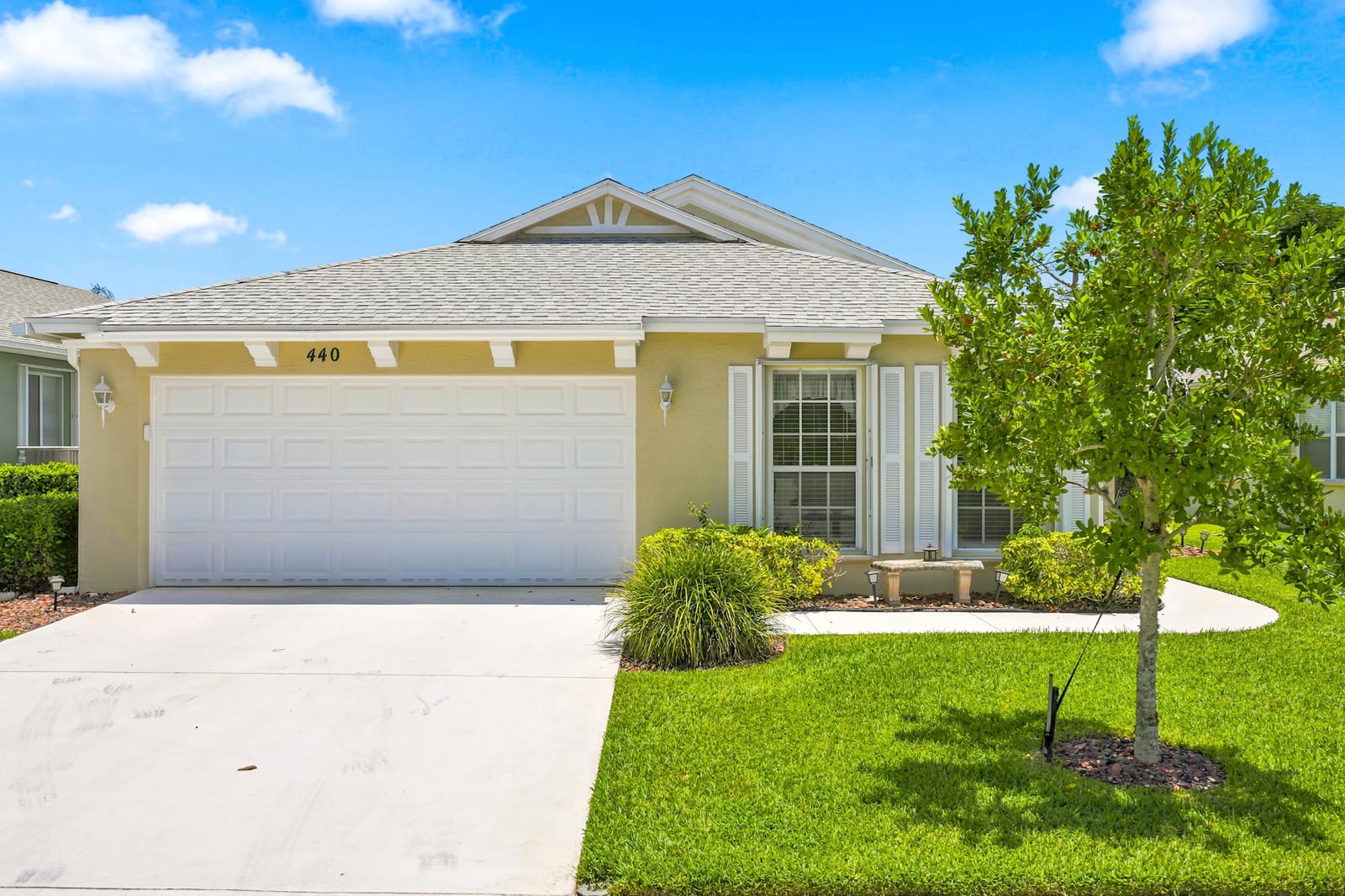 Pending home at 440 SW Talquin Lane, Port St. Lucie, FL 34986