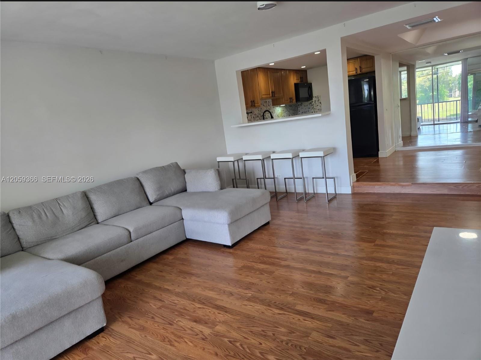 3750 Inverrary Drive 2B — photo 8