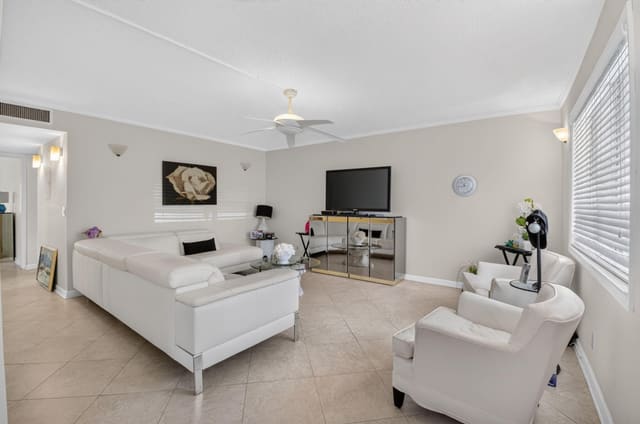 352 PIEDMONT H, Delray Beach, FL 33484