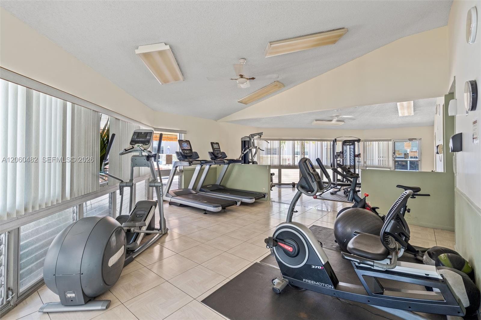301 NE 14th Avenue 207, Hallandale Beach, FL 33009 photo 21