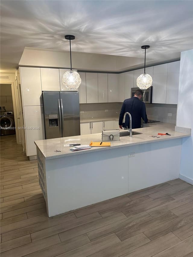 999 SW 1st Avenue 1716, Miami, FL 33130