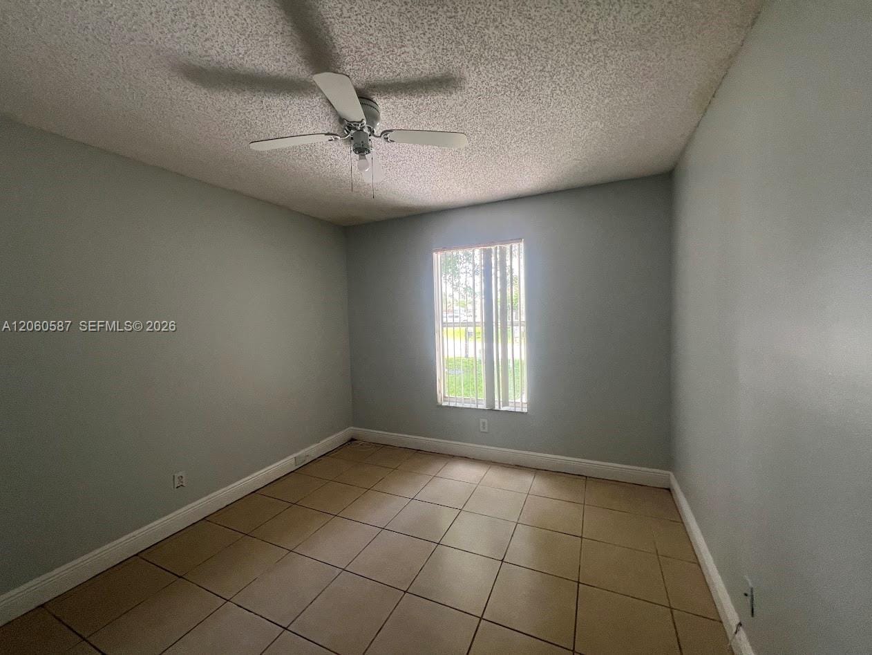 738 SW 9th Street — photo 11