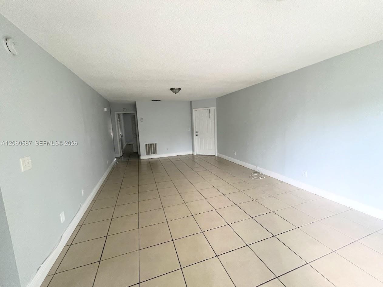 738 SW 9th Street — photo 8