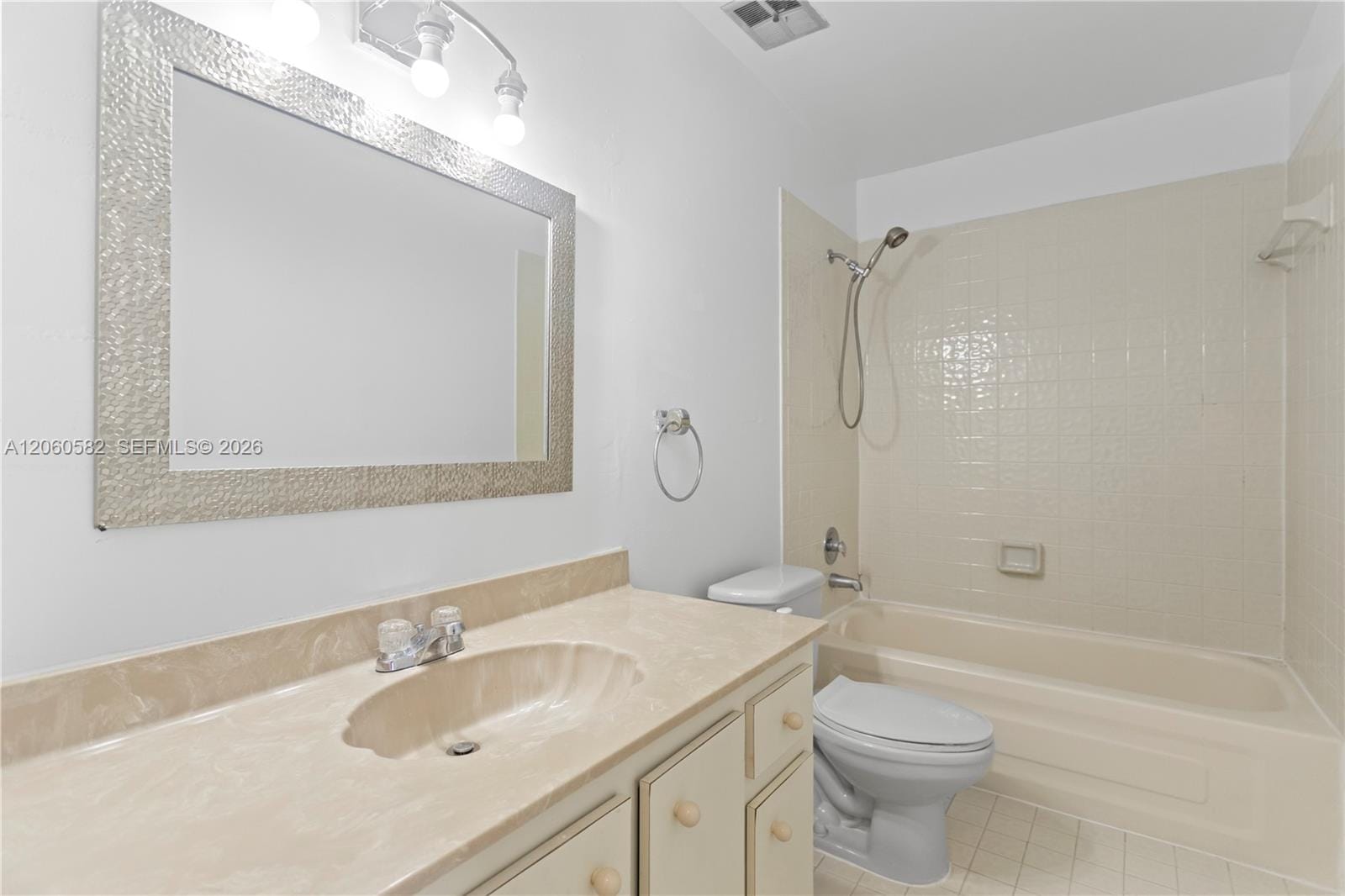 6745 NW 169th Street 15F, Hialeah, FL 33015 photo 16