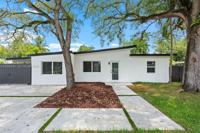 35 Allen Road, West Park, FL 33023