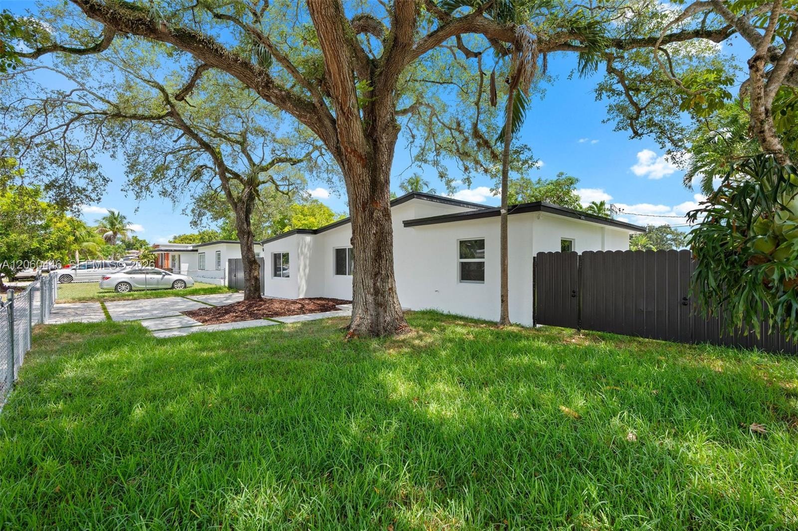 35 Allen Road — photo 3