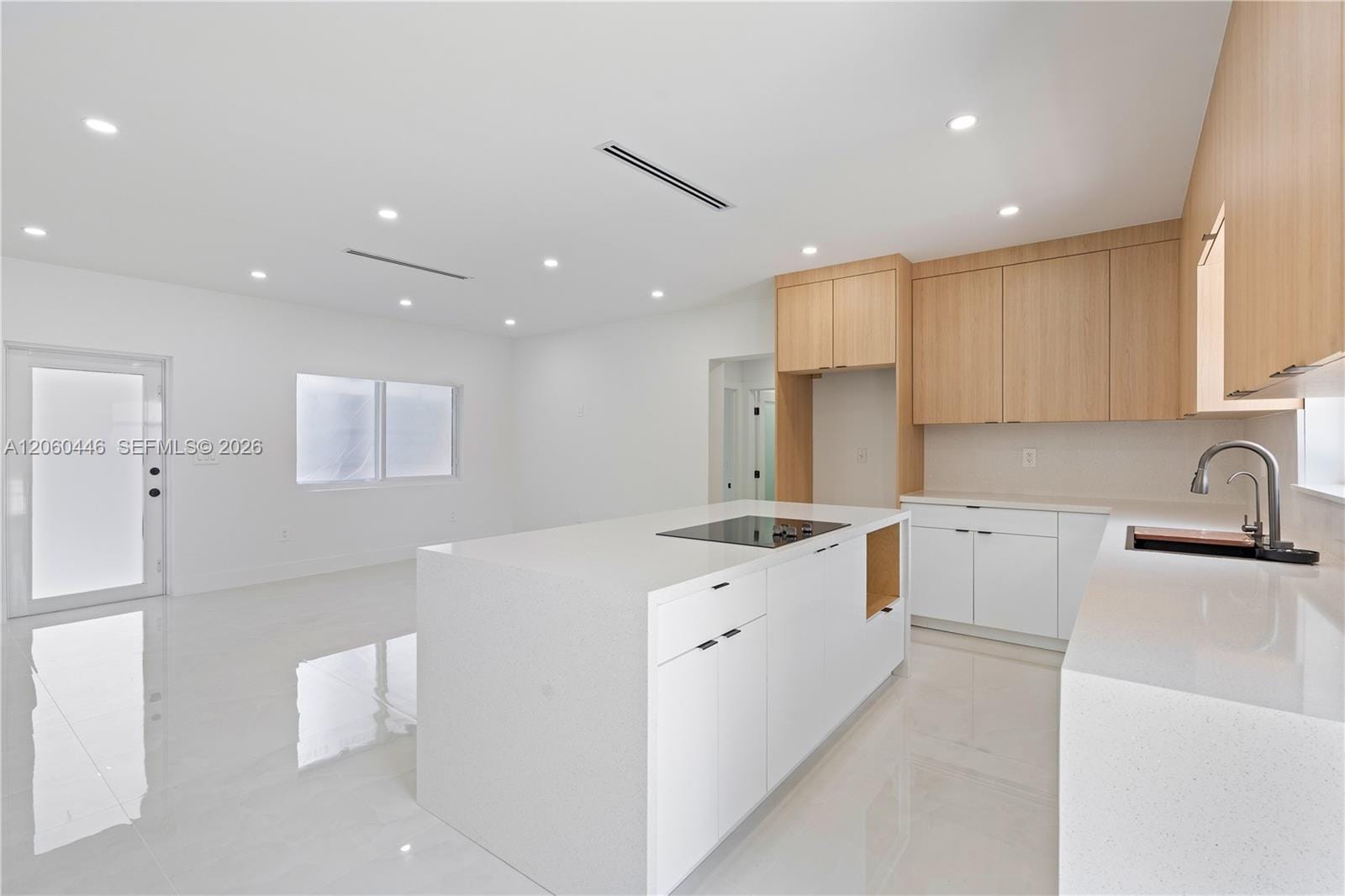 35 Allen Road — photo 8