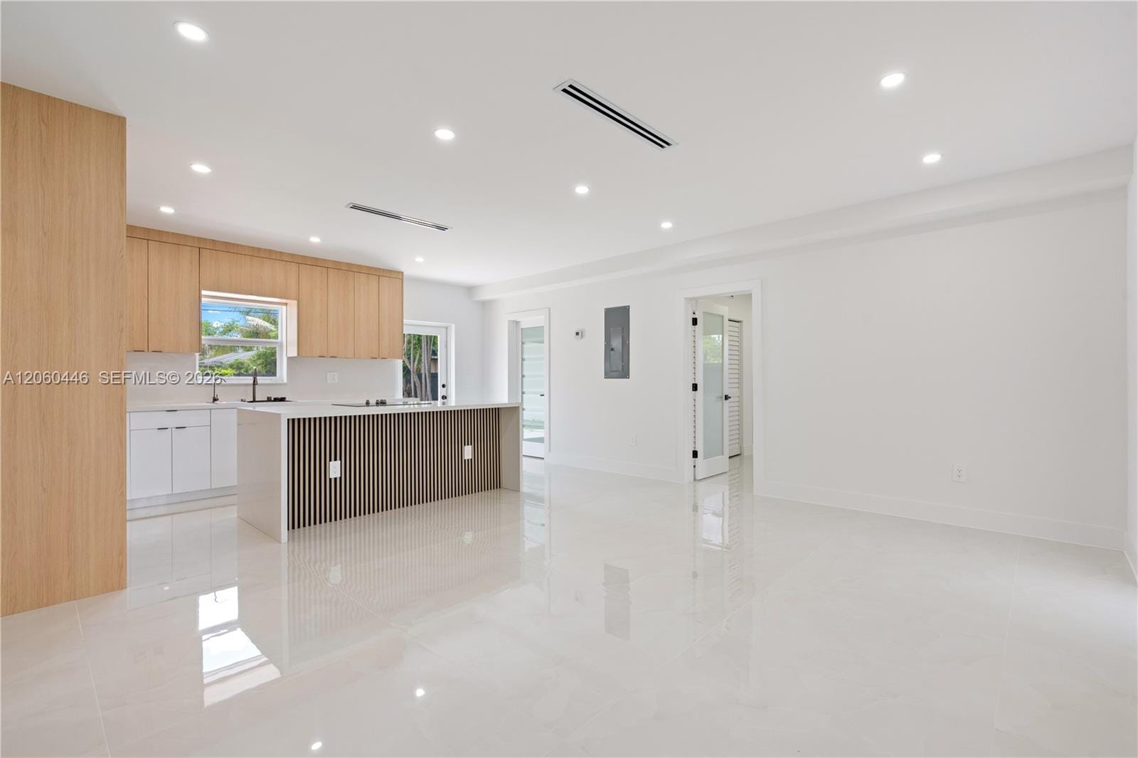 35 Allen Road — photo 9