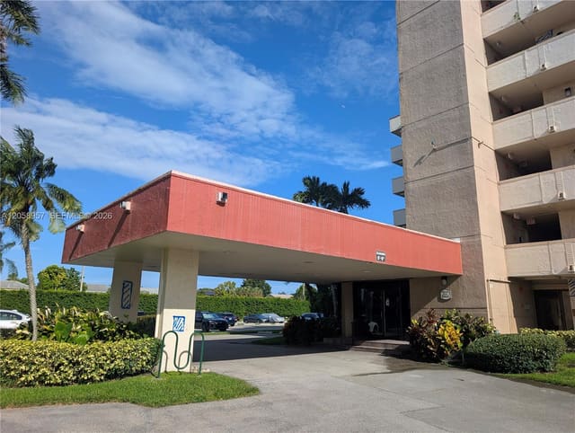 8900 Washington Boulevard 505, Pembroke Pines, FL 33025