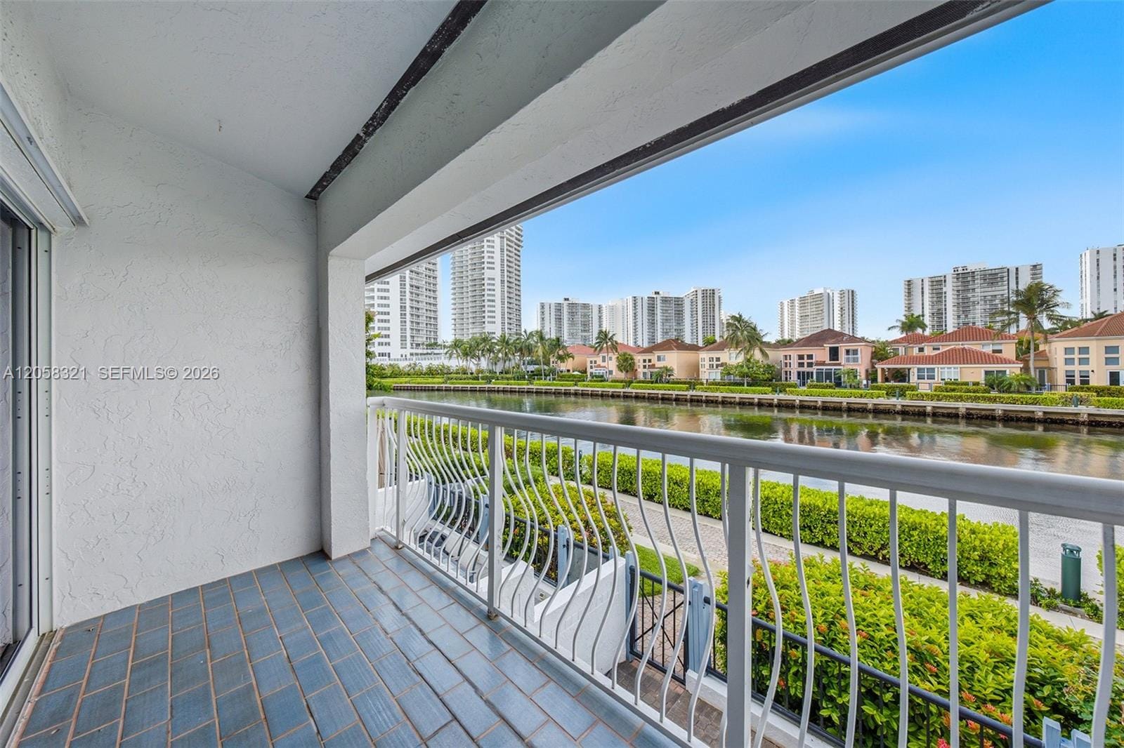 3748 NE 209th Terrace, Aventura, FL 33180 photo 24