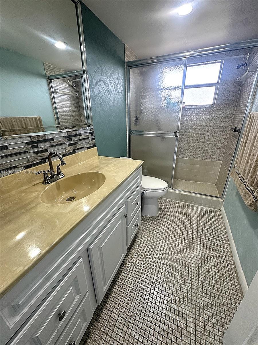 9580 Sunrise Lakes Boulevard 304 — photo 11