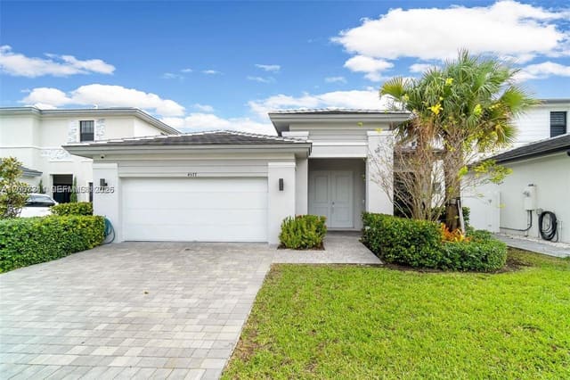 4577 SW 174th Avenue, sold in ZIP 33029, Pembroke Pines, FL