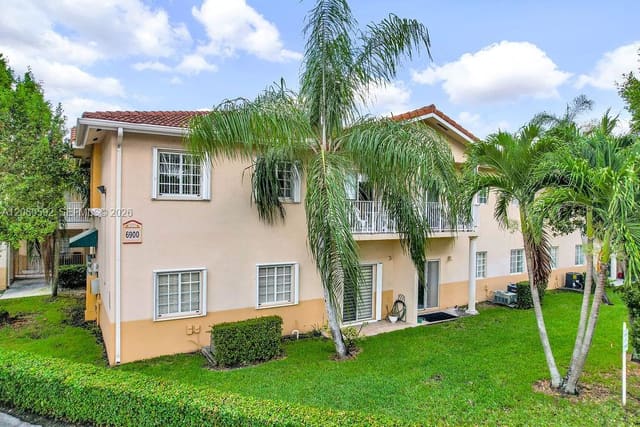 6900 NW 179th Street 104-1, Hialeah, FL 33015