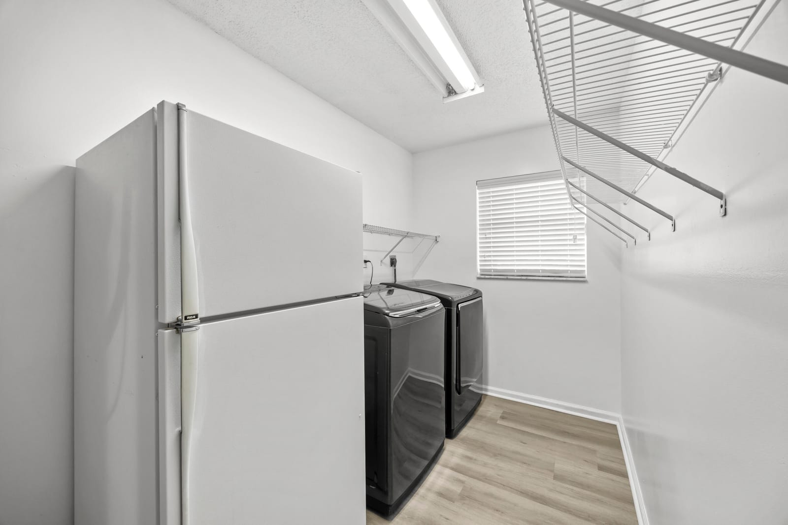 136 Sparrow Drive B — photo 5