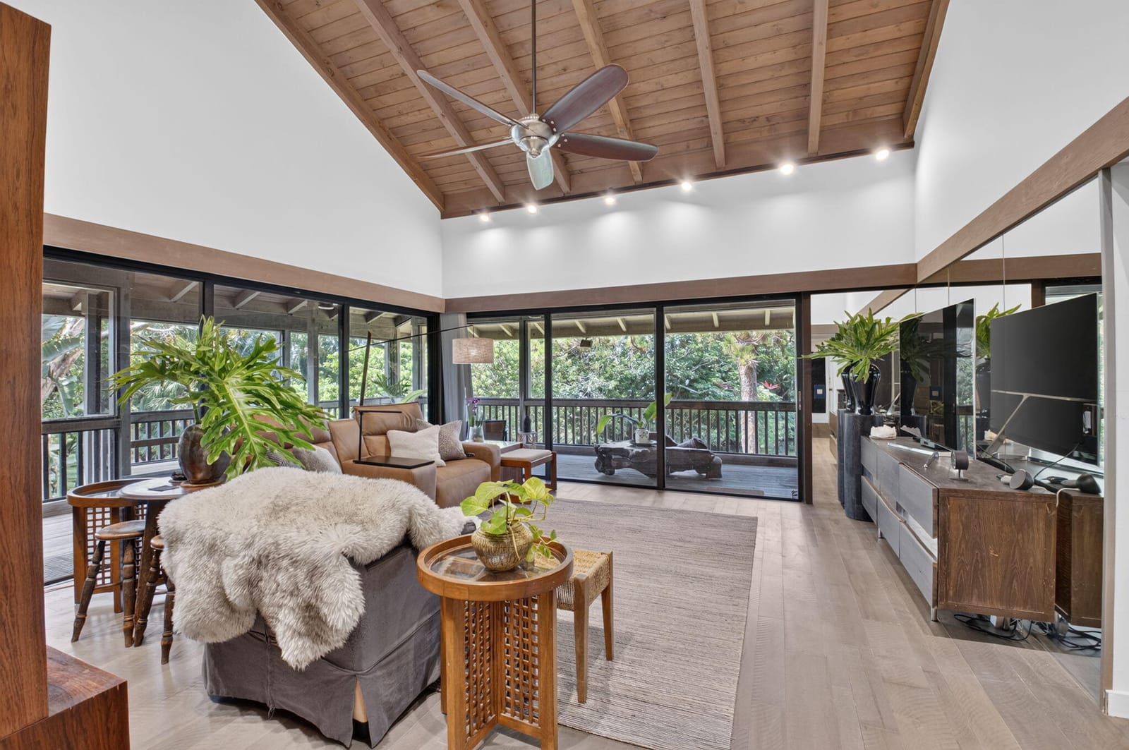 6957 Rain Forest Drive E 4 U — photo 7