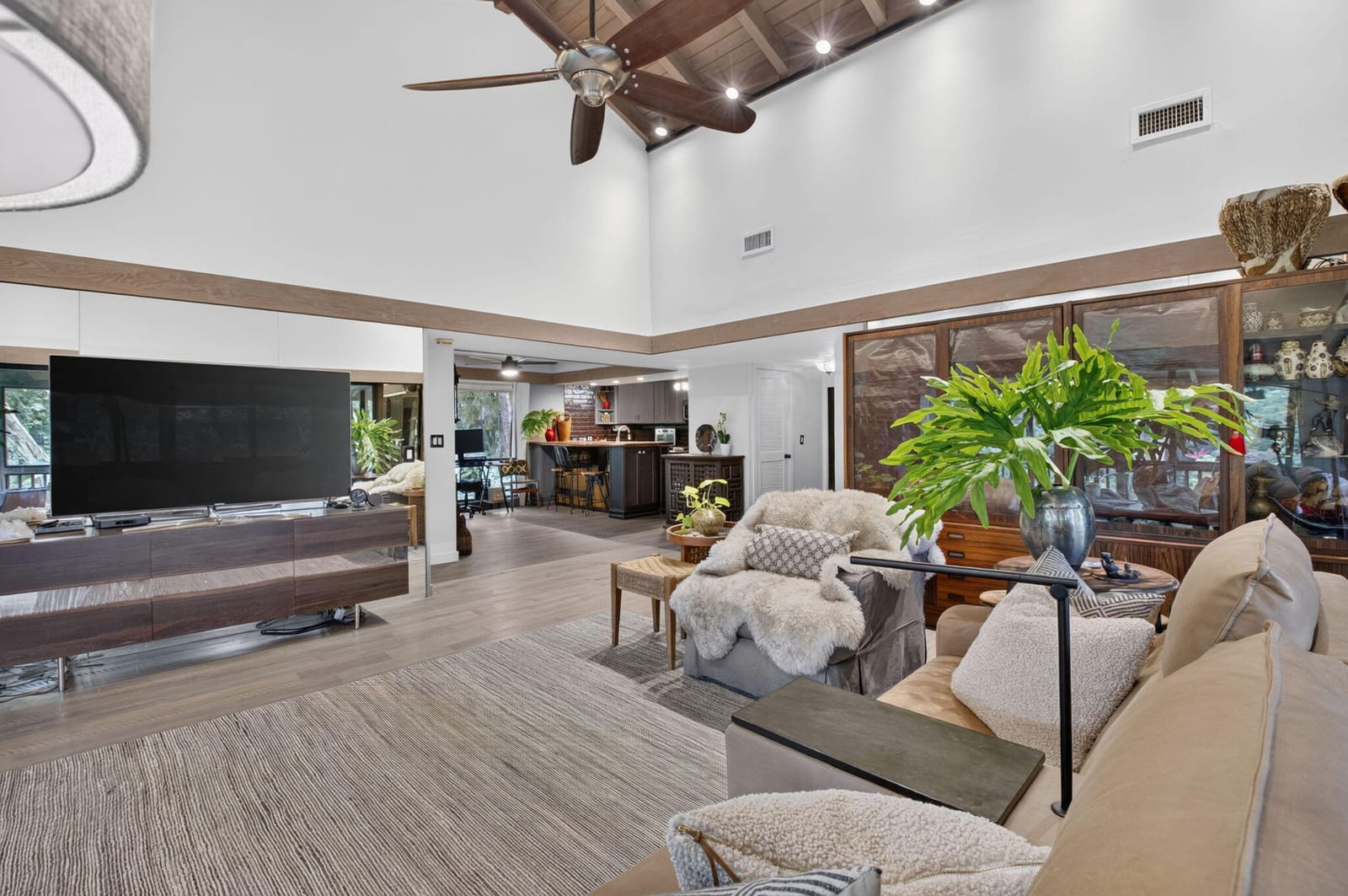 6957 Rain Forest Drive E 4 U — photo 10
