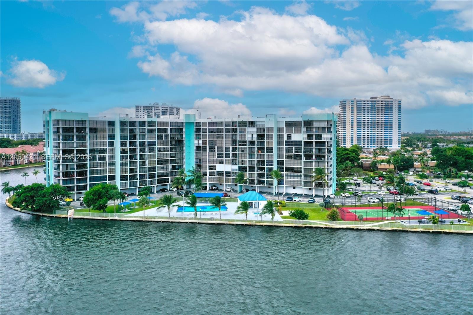 200 Leslie Drive 329