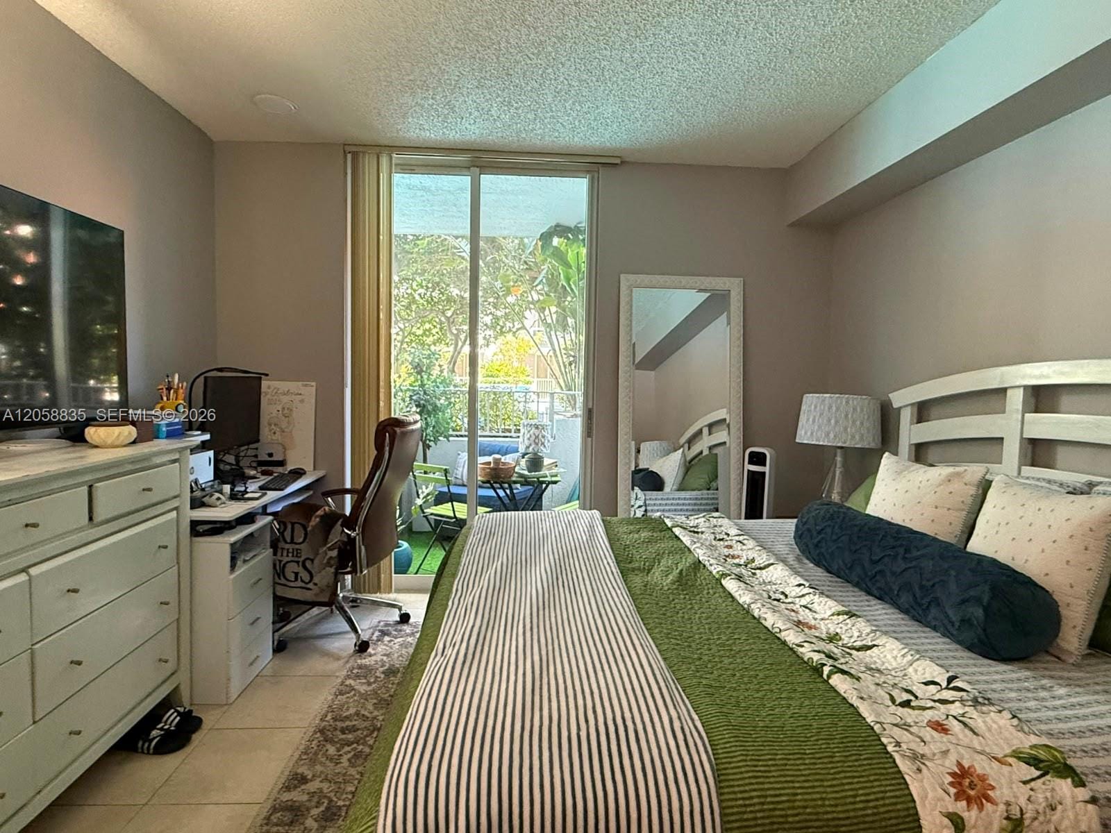 5085 NW 7th Street 406 — photo 8