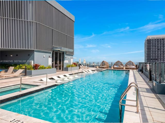121 NE 5th Street 504, 501 First Residences, Miami, FL