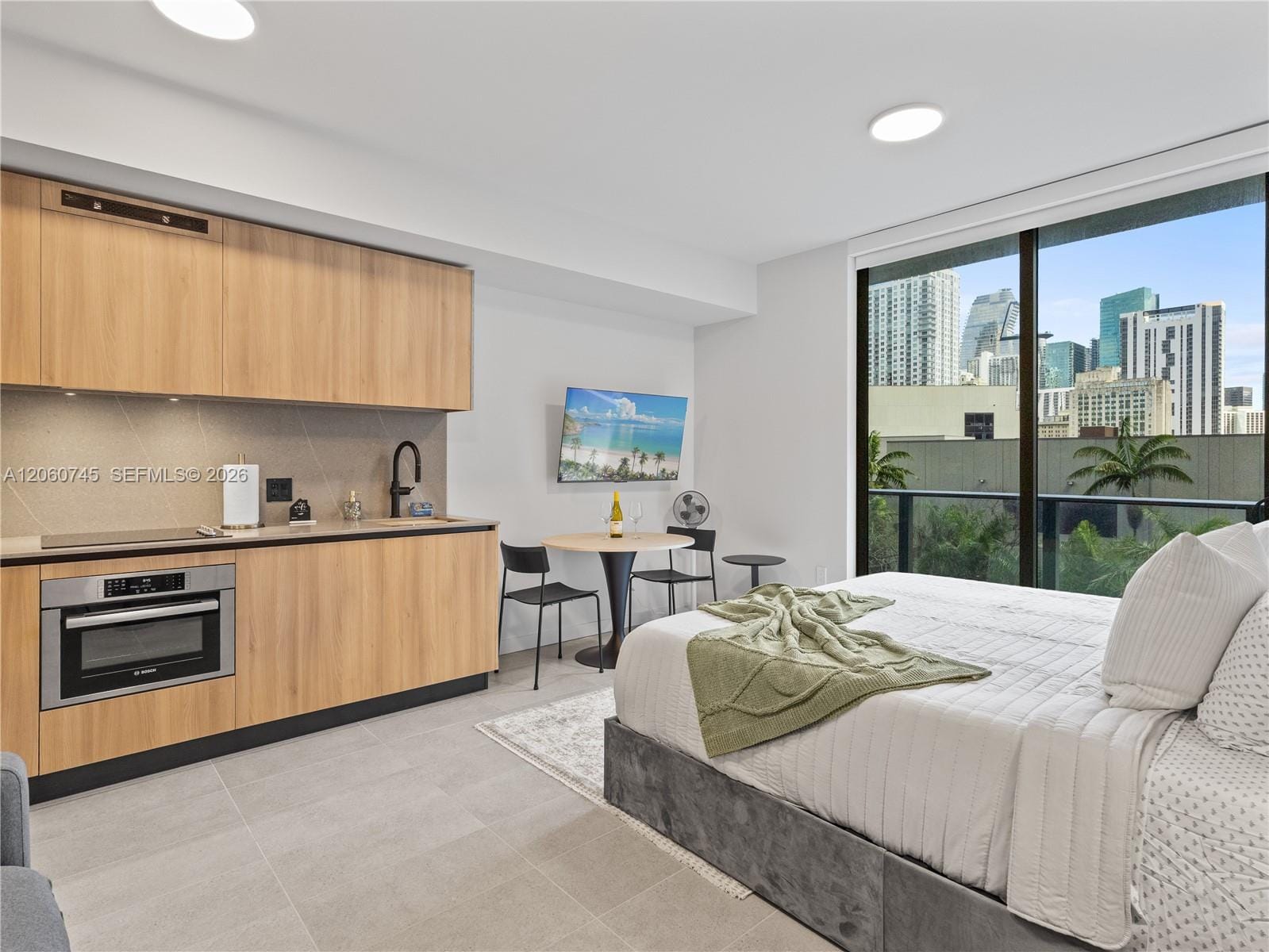 121 NE 5th Street 504, Miami, FL 33132 photo 8