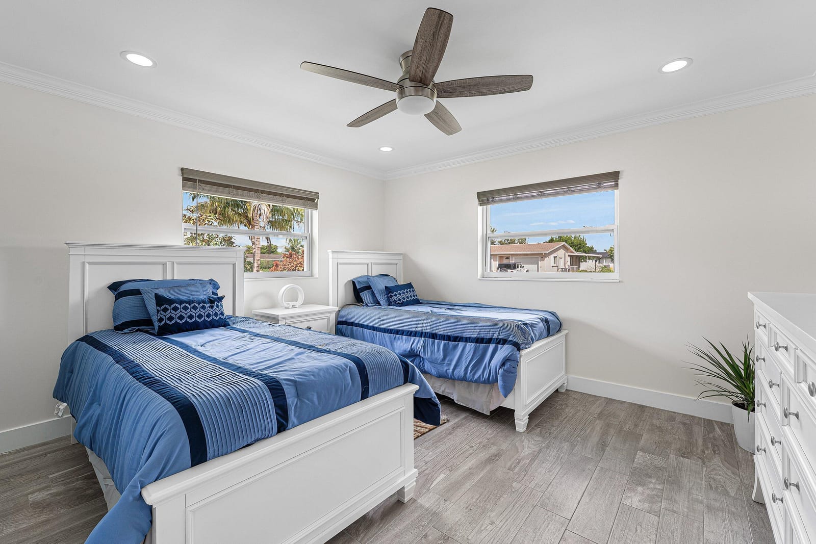 14598 SUNNY WATERS Lane — photo 8