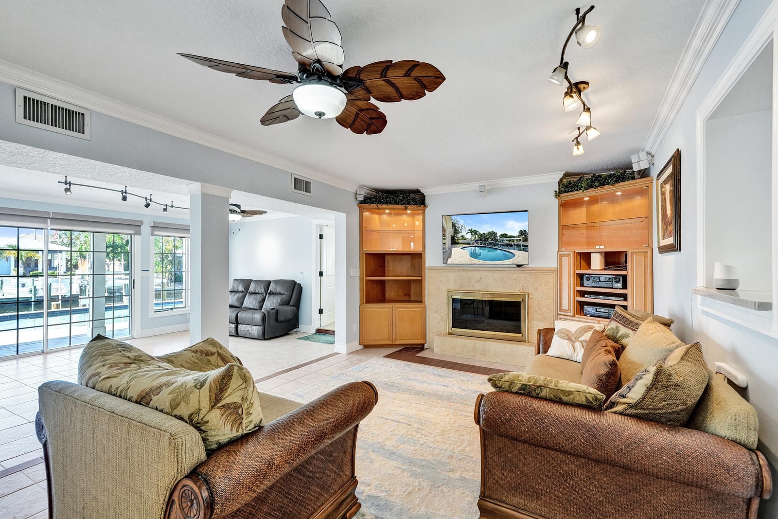 733 JACANA Way — photo 12