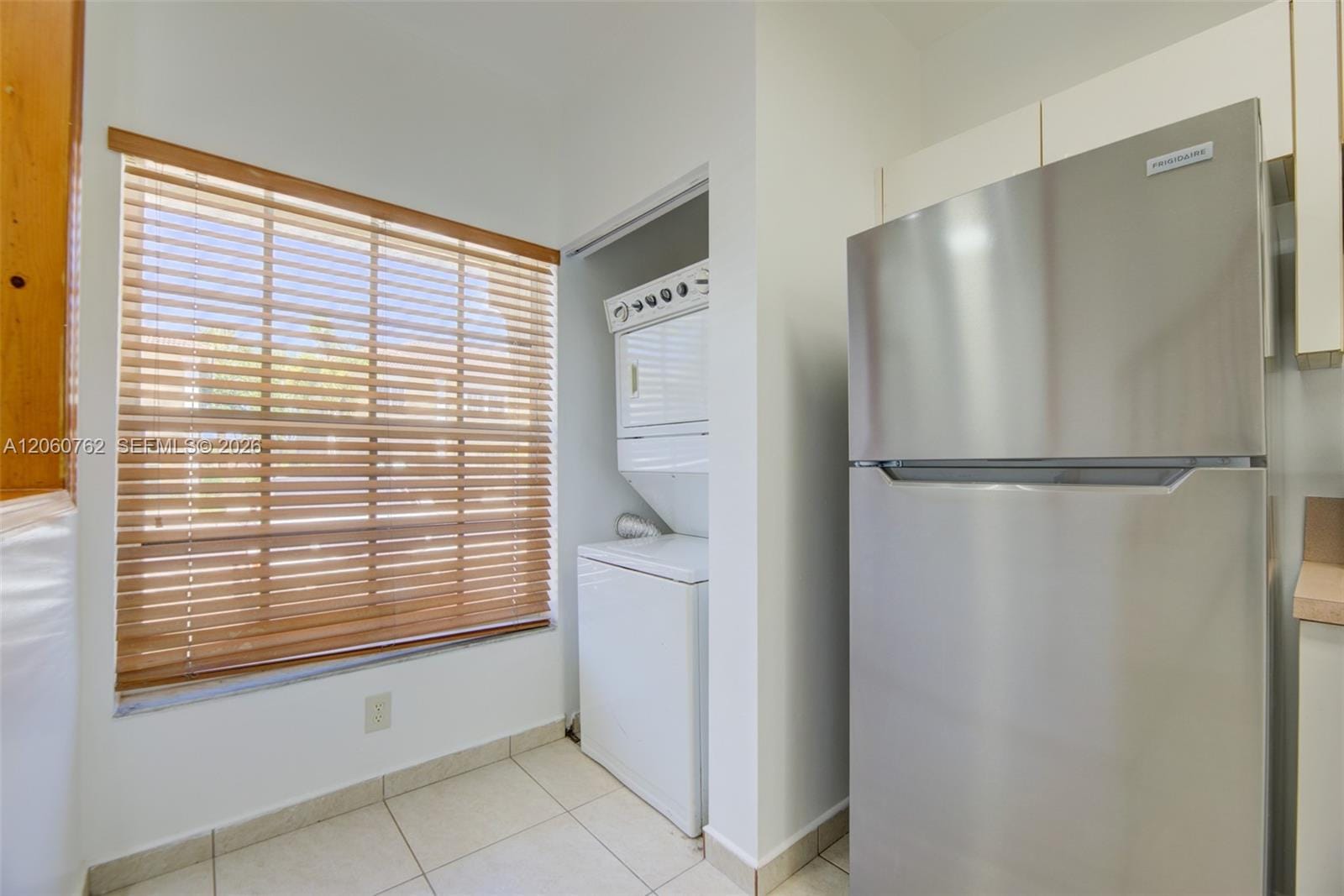 728 SW 122nd Avenue — photo 11