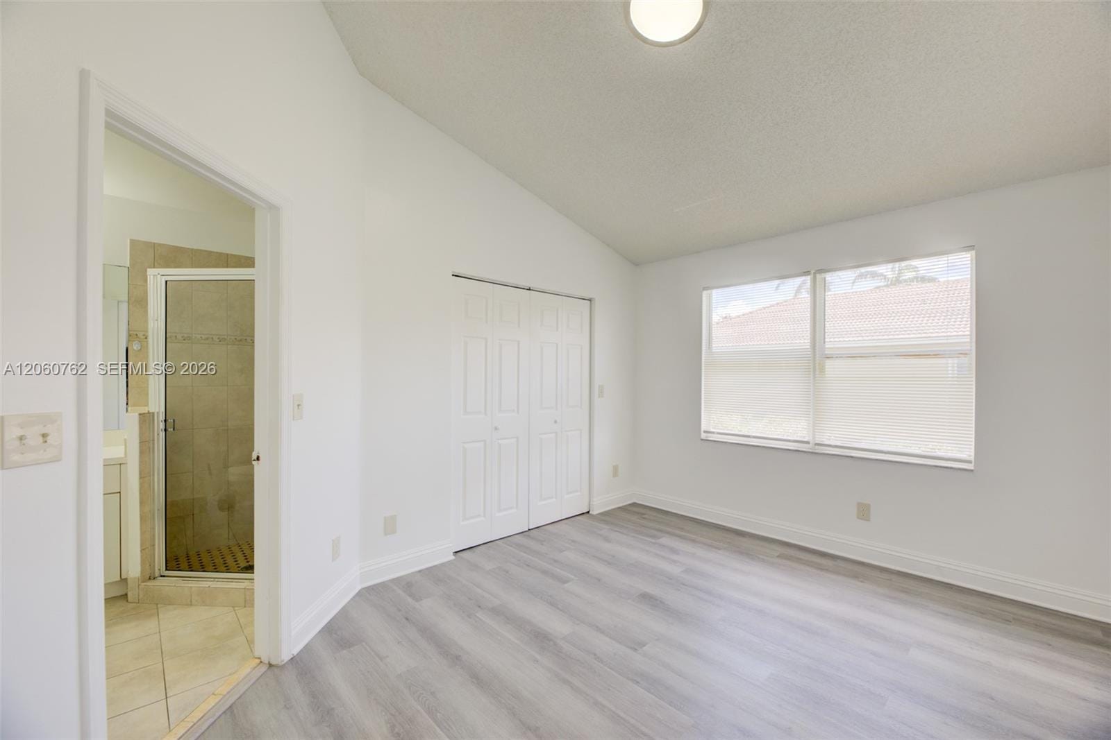 728 SW 122nd Avenue — photo 12