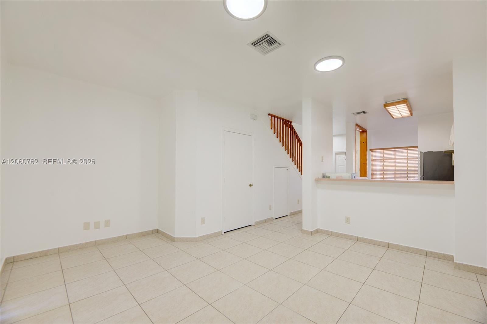 728 SW 122nd Avenue — photo 6