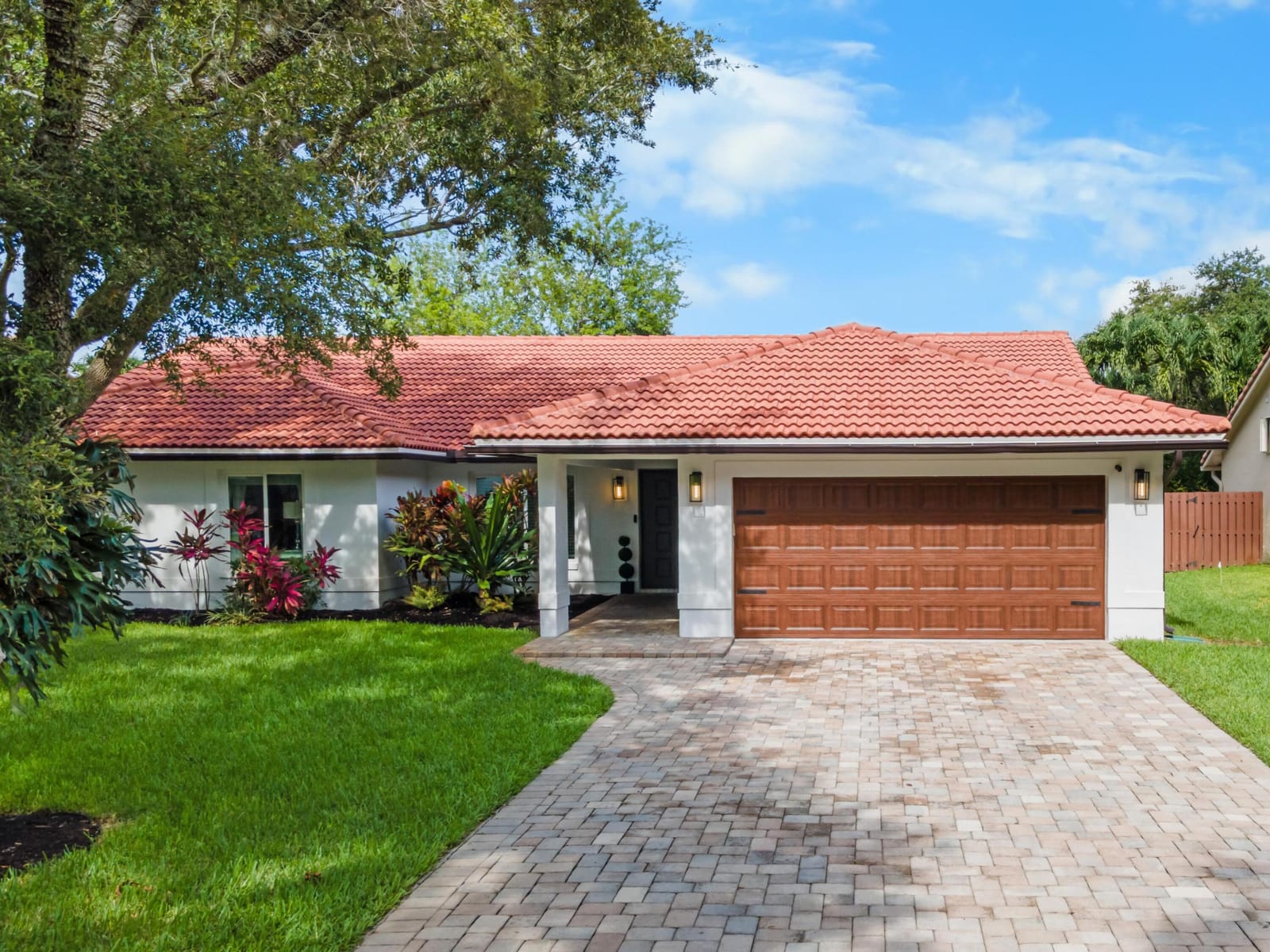 Pending home at 5145 NW 99TH Way, Coral Springs, FL 33076