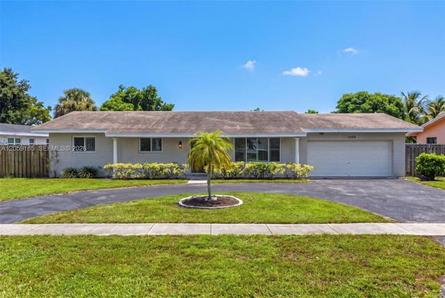 7400 NW 15th Street, Plantation, FL 33313
