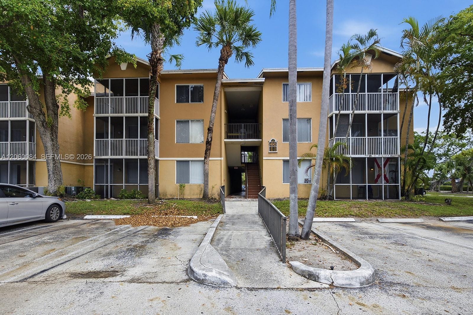 4045 W Mcnab Road G110, Pompano Beach, FL 33069 photo 2