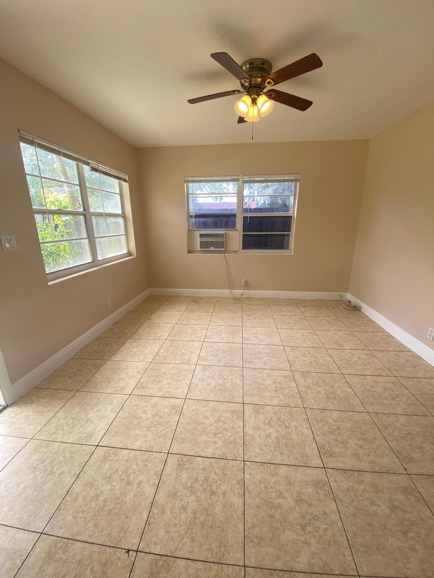 4820 Maine Street 1 — photo 3