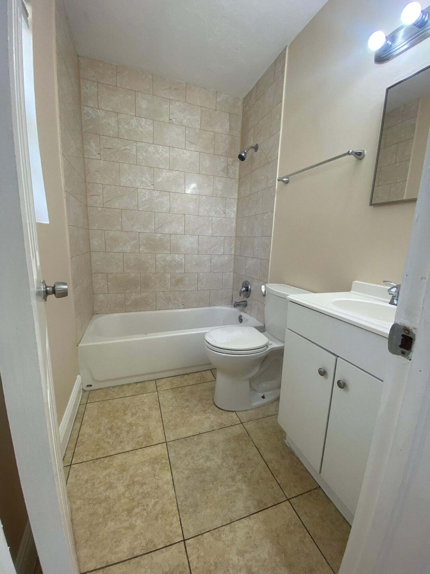 4820 Maine Street 1 — photo 7