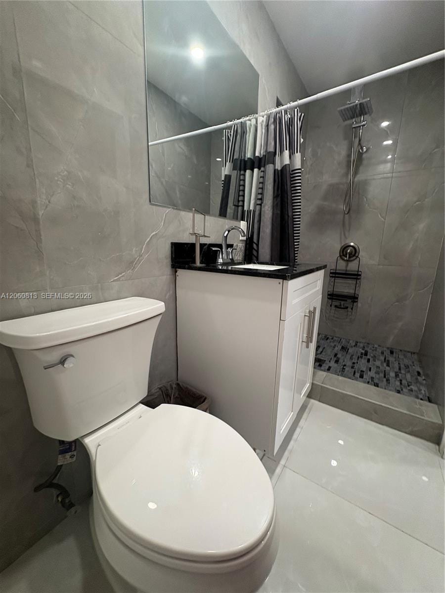 2400 Casablanca Drive A — photo 2