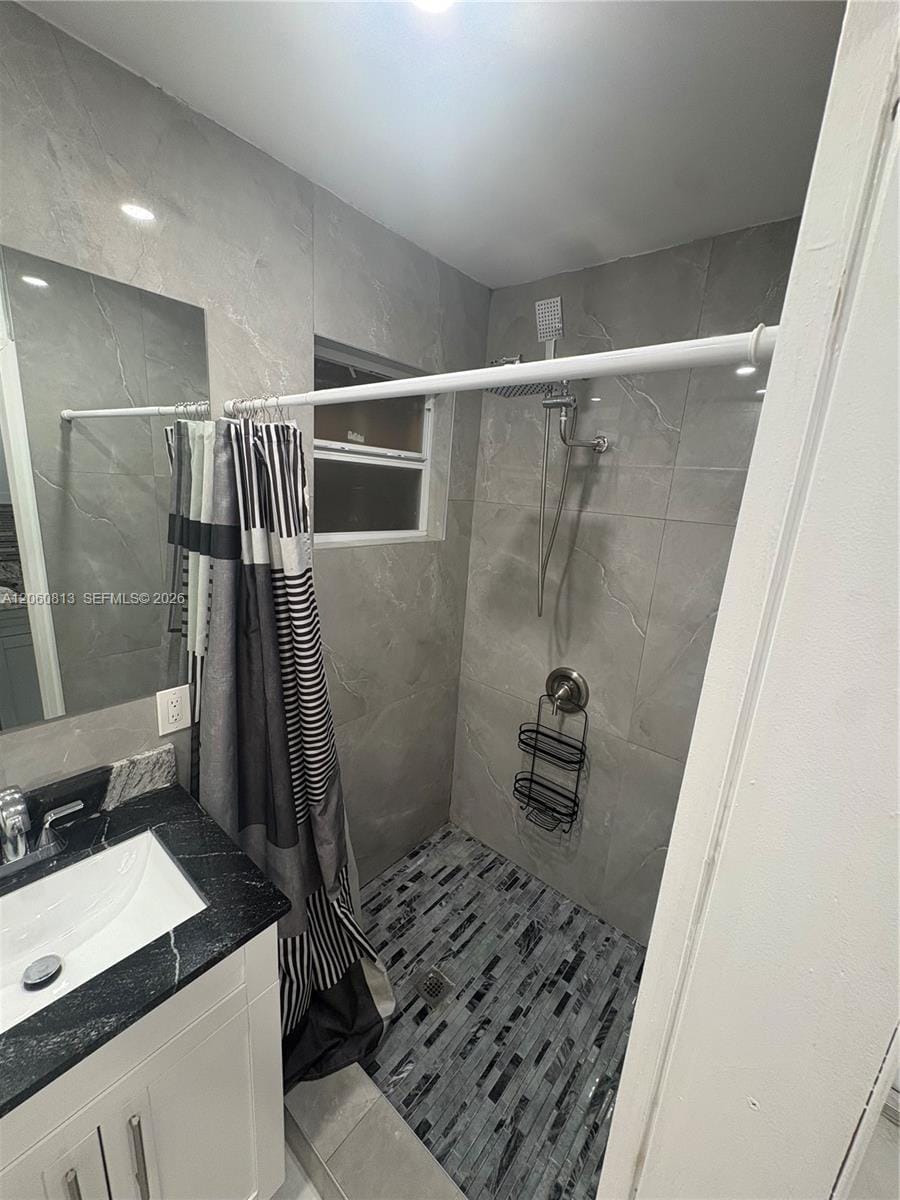 2400 Casablanca Drive A — photo 3