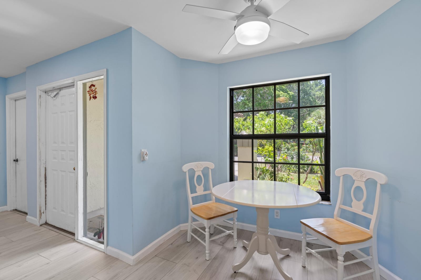 471 Ashwood Place — photo 8
