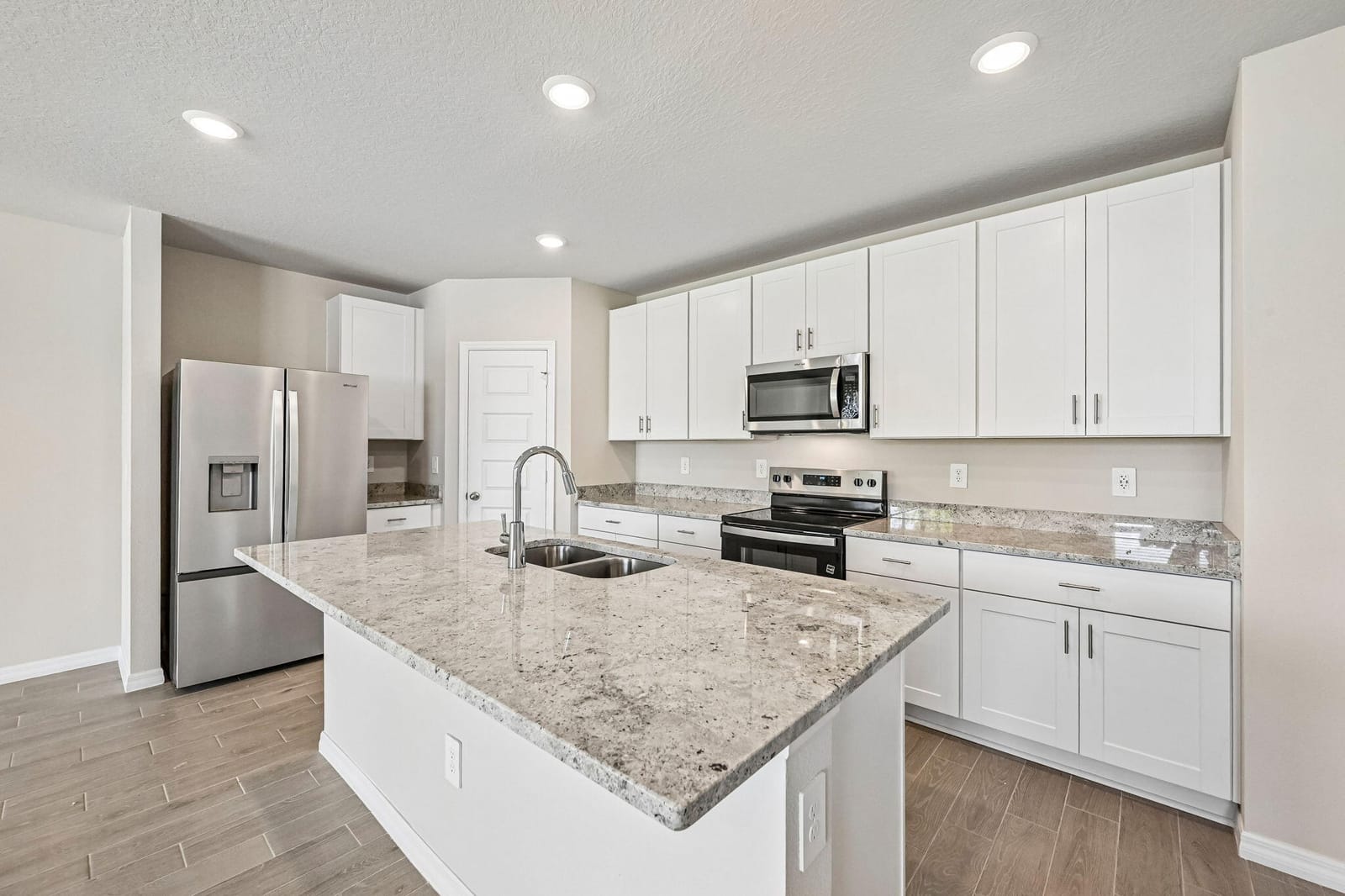 5437 Hampton Park Circle — photo 11