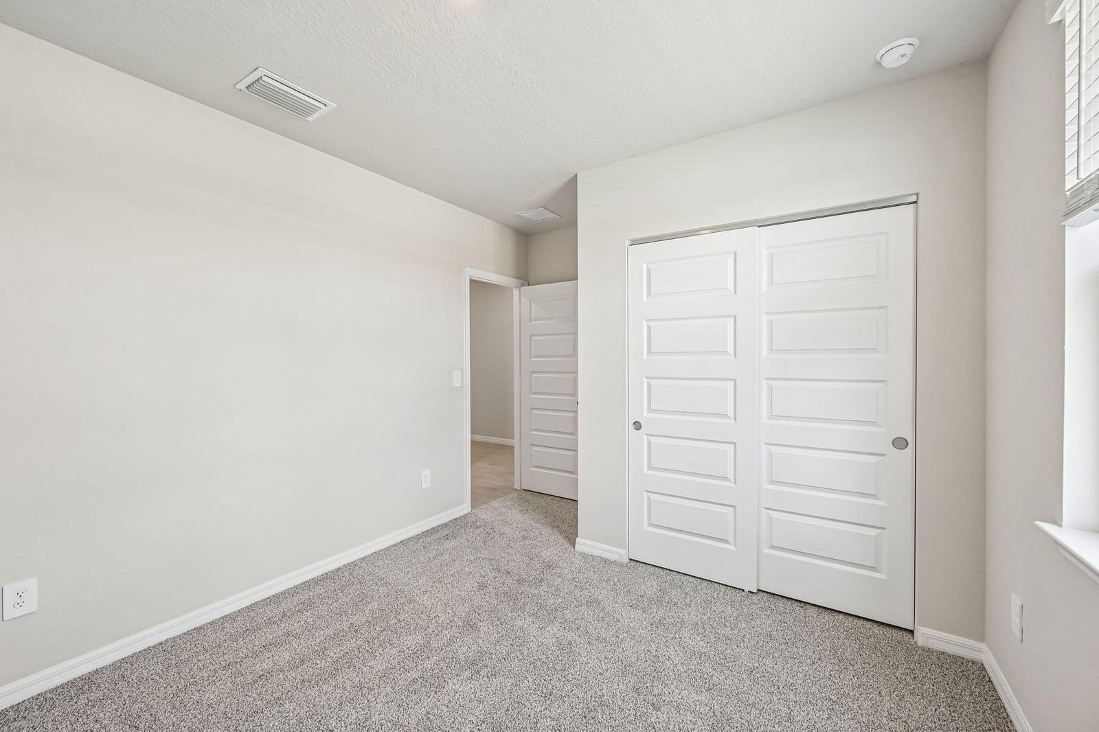 5437 Hampton Park Circle, Vero Beach, FL 32966 photo 15
