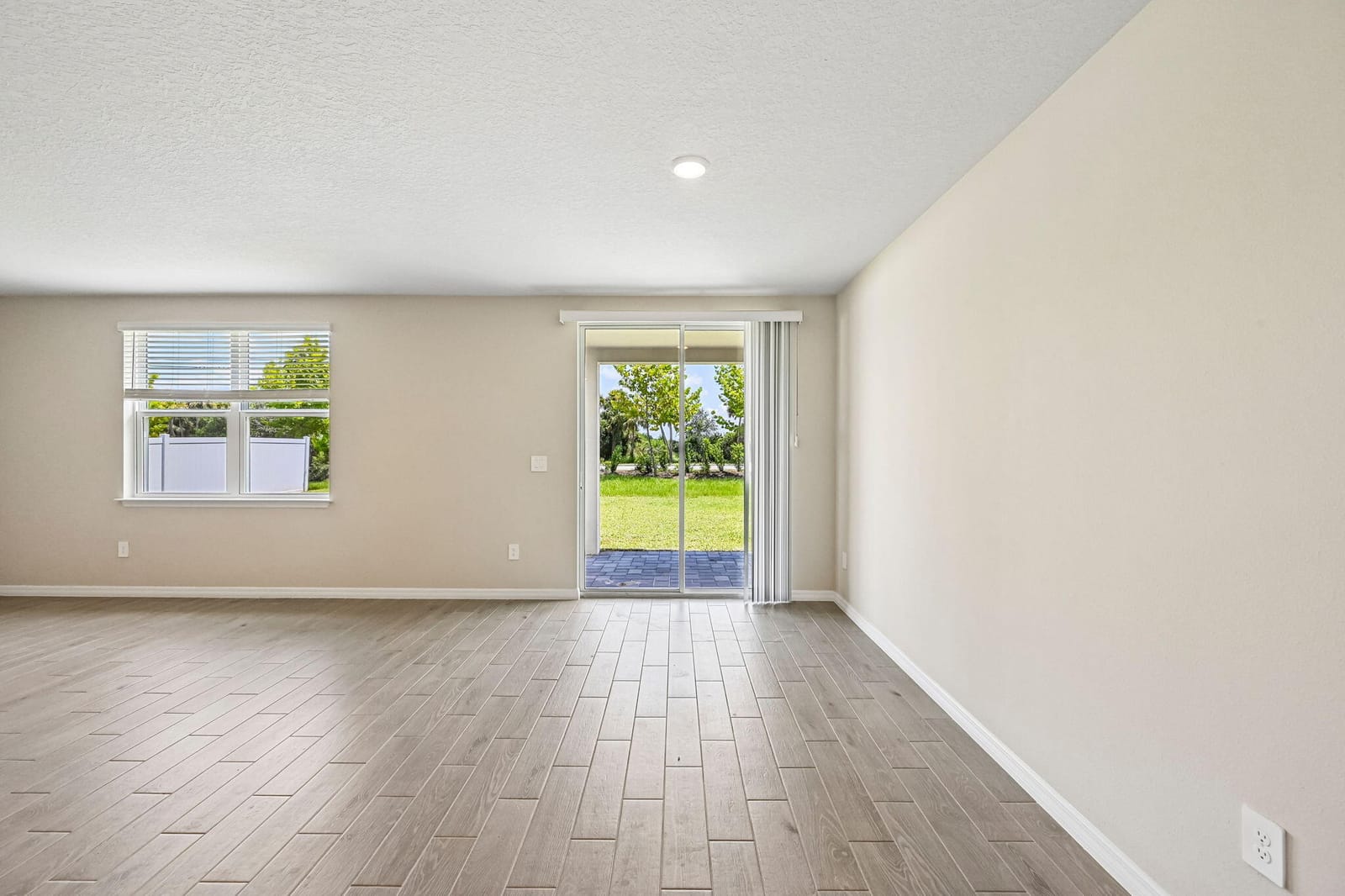 5437 Hampton Park Circle — photo 9