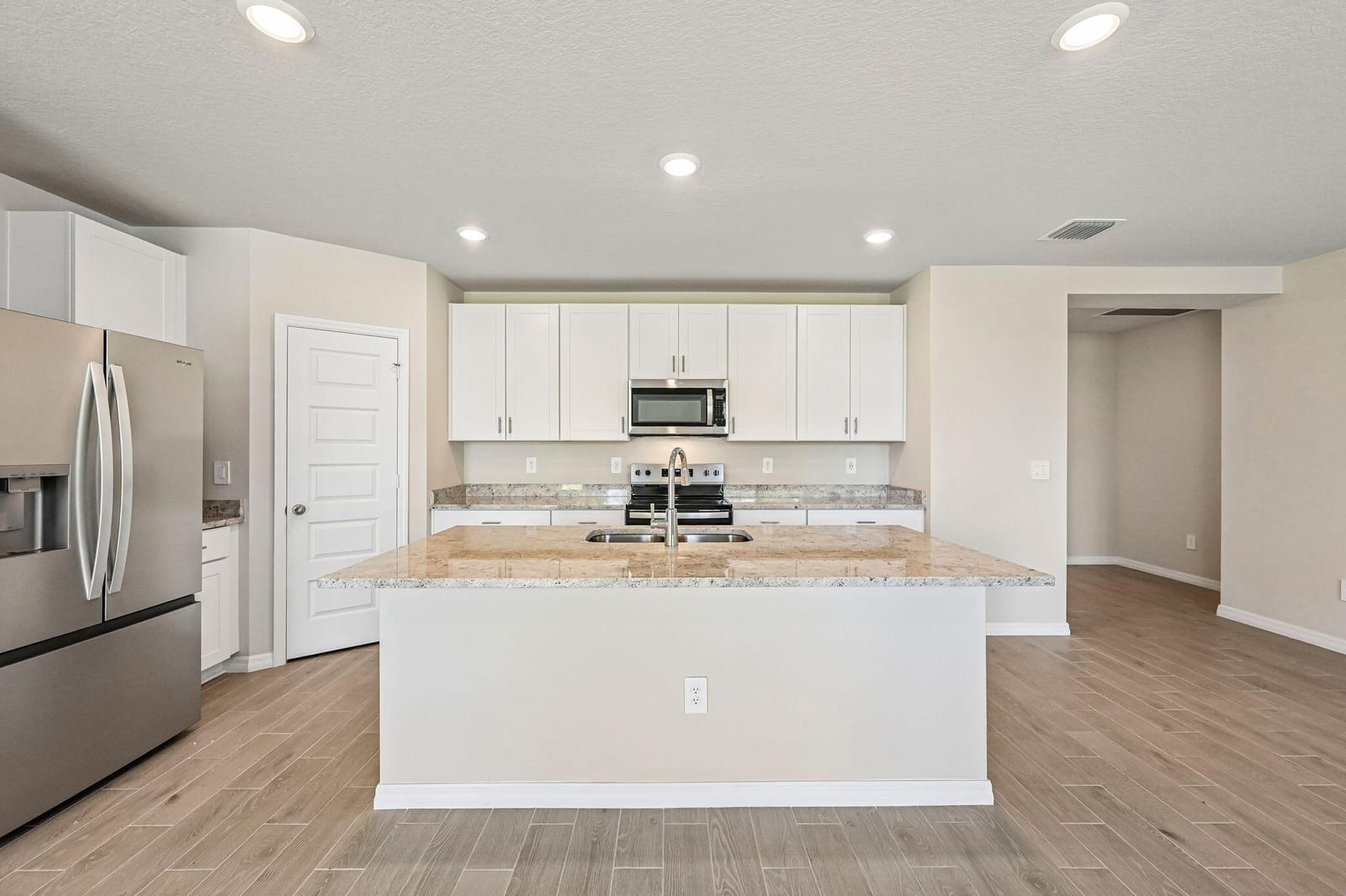 5437 Hampton Park Circle — photo 10