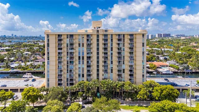 2350 NE 135th Street 1510, North Miami, FL 33181
