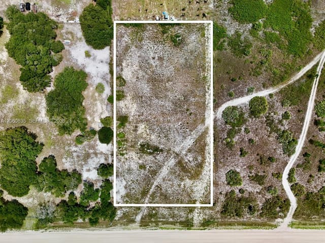 18277 NW 304th Street, Okeechobee, FL 34972
