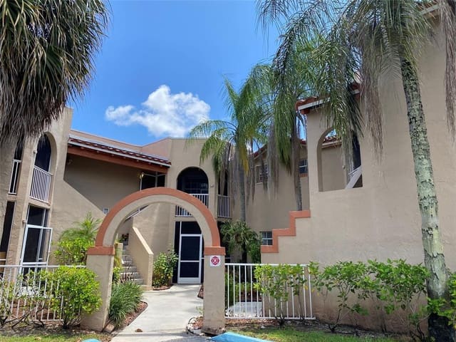 8734 SW 3 Street 107, Pembroke Pines, FL 33025